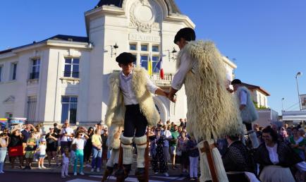 Danse sur échasses